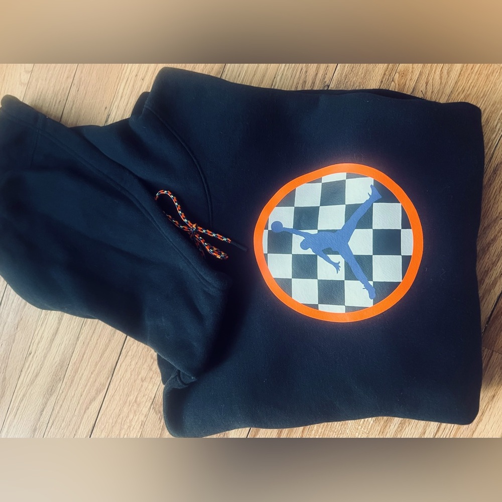 Men’s small Jordan shirt